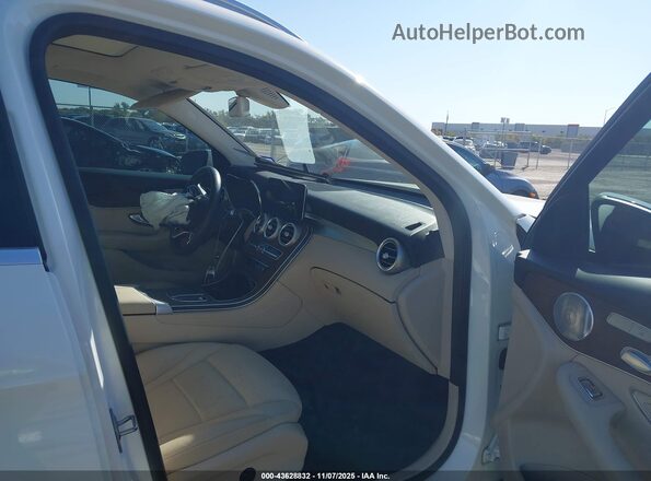 W1N0G8DB7LF849932 2020 MERCEDES-BENZ GLC 300 Белый Вид салона спереди