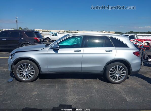 W1N0G8DB9NG064809 2022 MERCEDES-BENZ GLC 300 Серебряный Панорамный вид салона 360°