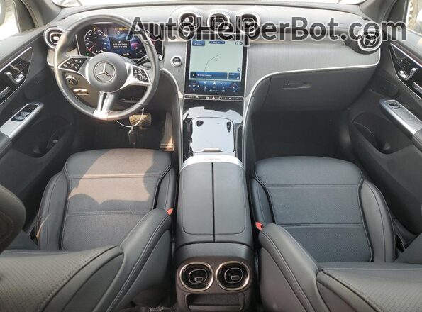 W1NKM4HB4PU022671 2023 MERCEDES-BENZ GLC-CLASS Белый Вид панели приборов
