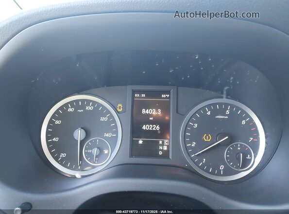 W1YV0BEY4M3833509 2021 MERCEDES-BENZ METRIS Белый Вид задних сидений