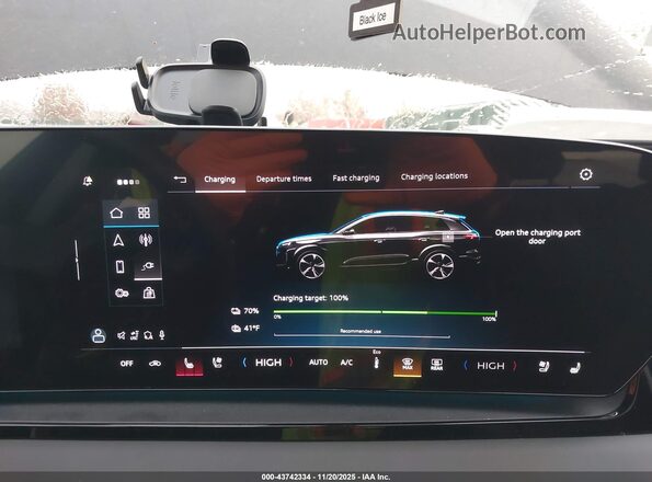 WA124BGF7SA066443 2025 AUDI Q6 E-TRON Black Вид задніх сидінь