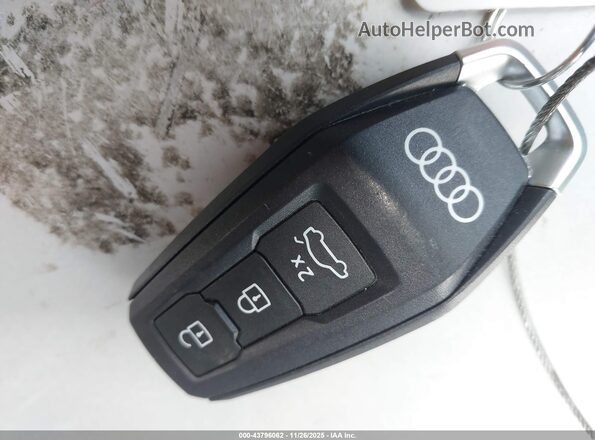 WA134BGF8SA036596 2025 AUDI Q6 E-TRON Dark Blue Вид панелі приладів