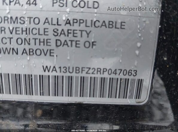 WA13UBFZ2RP047063 2024 AUDI Q4 Black Widok komory silnika