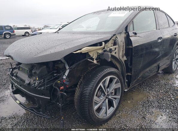 WA13UBFZ2RP047063 2024 AUDI Q4 Black Widok z przodu