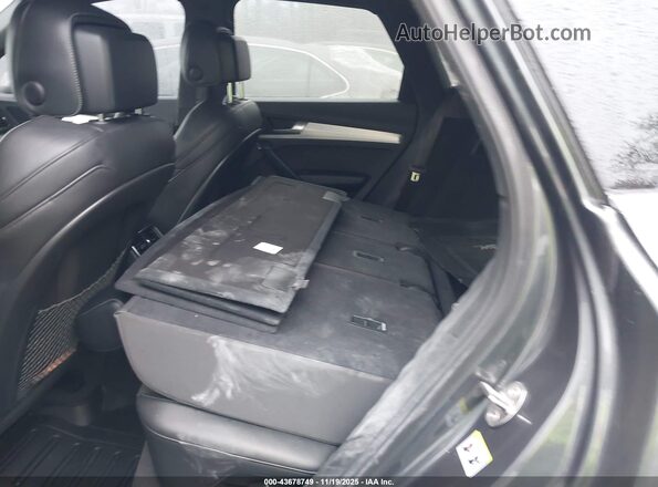 WA1A4AFY7K2106166 2019 AUDI SQ5 Серый Вид наклейки с VIN-кодом