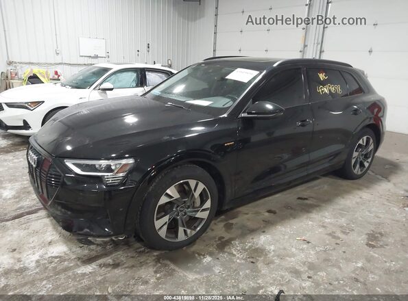 WA1AAAGE8MB008070 2021 AUDI E-TRON Black წინა მარცხენა ხედი სამი მეოთხედიდან