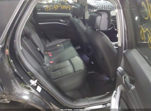 WA1AAAGE8MB008070 2021 AUDI E-TRON Black VIN კოდის სტიკერის ხედი