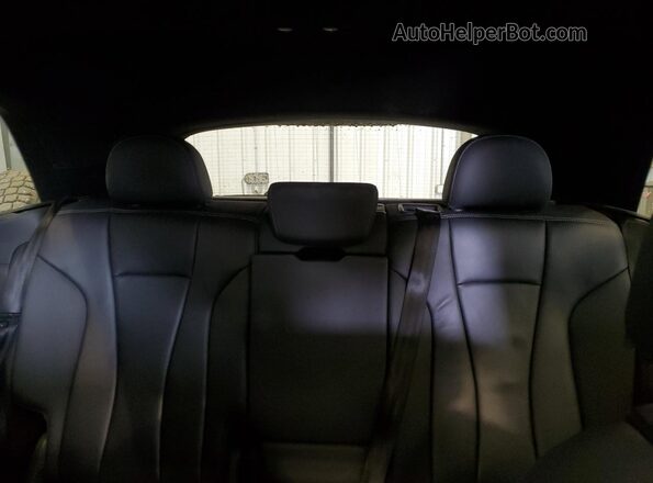 WA1AVAF11MD014655 2021 AUDI Q8 Black უკანა სავარძლების ხედი