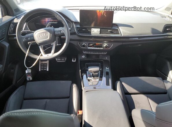 WA1B4AFY8P2154982 2023 AUDI SQ5 Синий Вид панели приборов