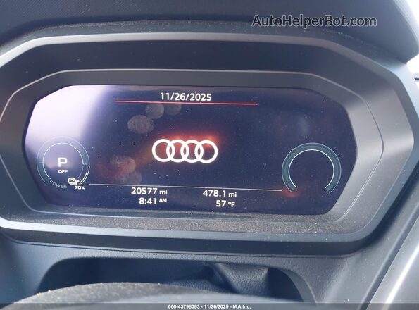 WA1BCBFZ0PP024103 2023 AUDI Q4 Black Հետևի նստատեղերի տեսք