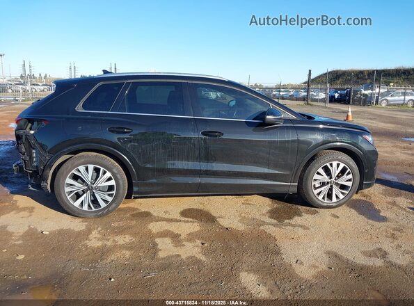 WA1BCBFZ1PP024708 2023 AUDI Q4 Black Панорамний вид салону 360°