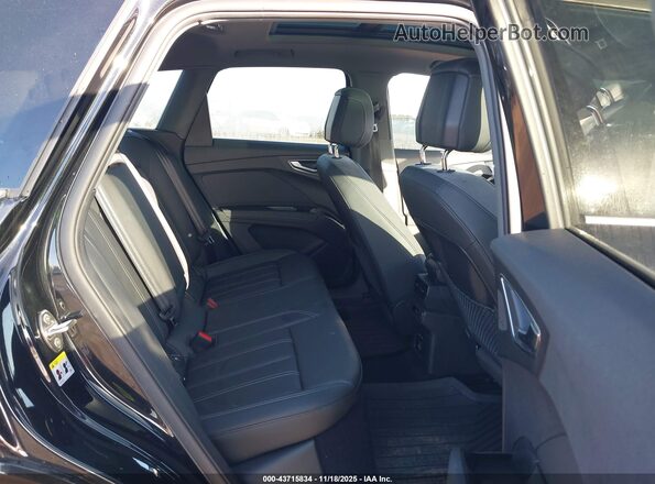 WA1BCBFZ1PP024708 2023 AUDI Q4 Black Вид наклейки з VIN-кодом