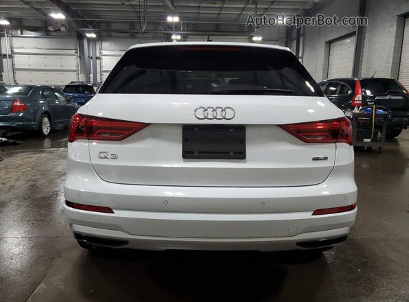 WA1BECF39L1073728 2020 AUDI Q3 Белый Вид сзади