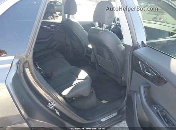 WA1BVAF17MD013269 2021 AUDI Q8 Gray VIN კოდის სტიკერის ხედი