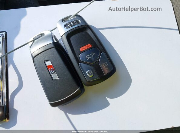 WA1C4AFY2J2092944 2018 AUDI SQ5 Blue Առջևի վահանակի տեսք