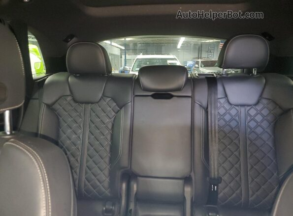 WA1C4AFY8J2002194 2018 AUDI SQ5 Серый Вид задних сидений