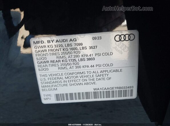 WA1CAAGE7RB033493 2024 AUDI Q8 E-TRON Черный Вид подкапотного пространства