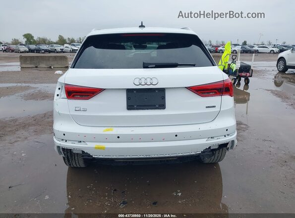 WA1DECF30R1124289 2024 AUDI Q3 White 