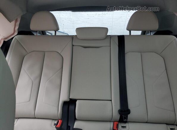 WA1DECF36S1075511 2025 AUDI Q3 Белый Вид задних сидений