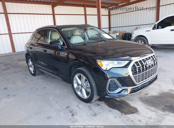 WA1DECF39R1125800 2024 AUDI Q3 Black Передня права чверть
