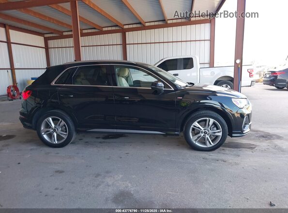 WA1DECF39R1125800 2024 AUDI Q3 Black Вид задньої частини салону