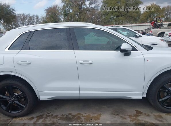WA1EECF33R1189108 2024 AUDI Q3 Белый Панорамный вид салона 360°