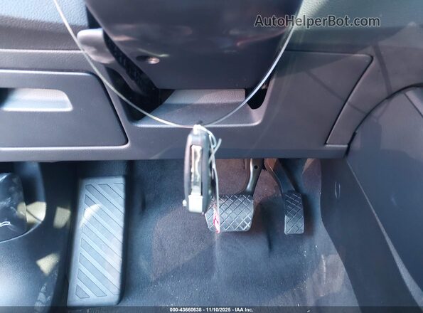 WA1EECF39K1078598 2019 AUDI Q3 Белый Вид панели приборов