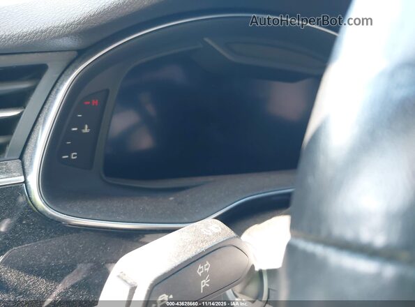 WA1EVAF10LD013884 2020 AUDI Q8 White Հետևի նստատեղերի տեսք