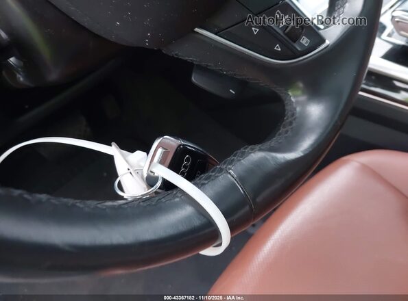 WA1EVAF10MD016740 2021 AUDI Q8 White Dashboard view