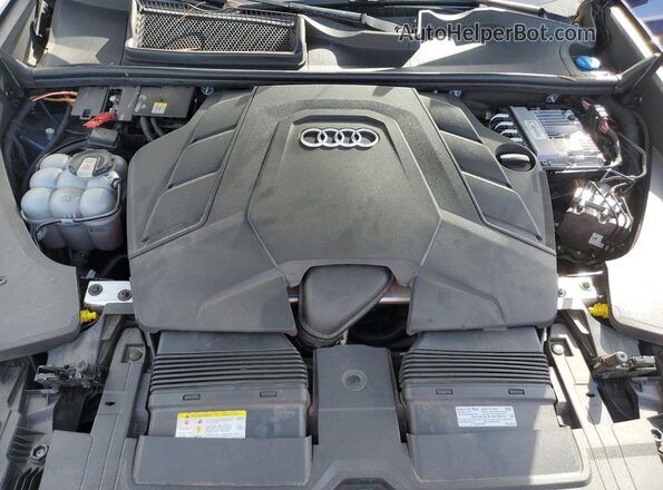 WA1EVAF10MD035966 2021 AUDI Q8 Blue Widok komory silnika