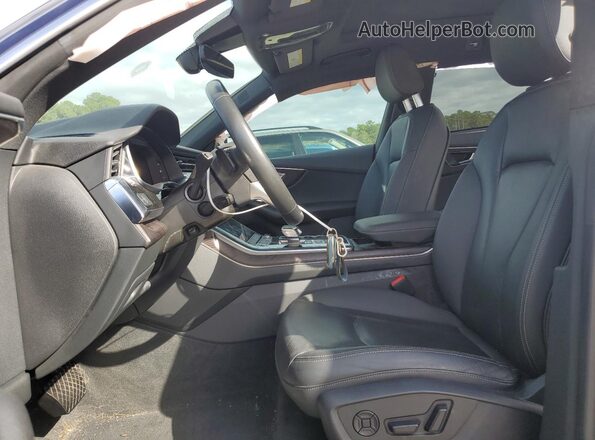 WA1EVAF10MD035966 2021 AUDI Q8 Blue Widok wnętrza z przodu