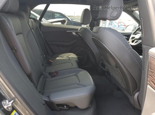 WA1EVAF13MD007143 2021 AUDI Q8 Gray Вид задньої частини салону