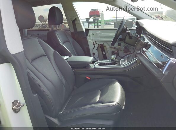 WA1EVAF19LD025953 2020 AUDI Q8 White Սալոնի դիմացի տեսք