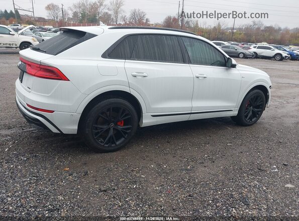 WA1EVBF12PD000825 2023 AUDI Q8 Белый Задняя правая четверть