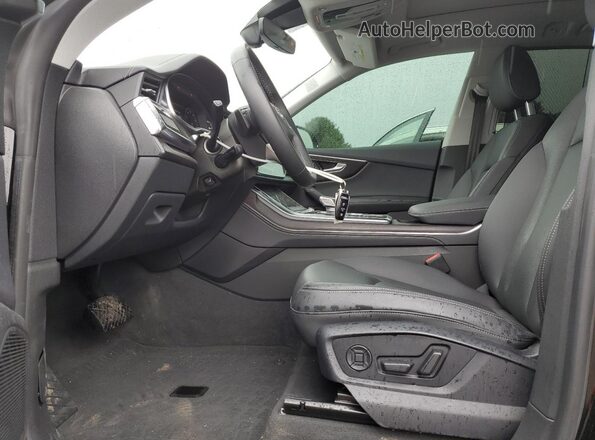 WA1EVBF14PD010787 2023 AUDI Q8 Black წინა სალონის ხედი