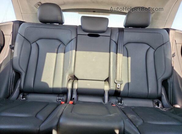 WA1FVAF10LD002307 2020 AUDI Q8 Blue Вид задніх сидінь