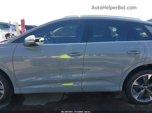 WA1H2BFZ6NP052952 2022 AUDI Q4 Серый 