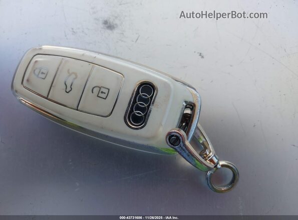 WA1LAAGE2KB011830 2019 AUDI E-TRON Cream Dashboard view
