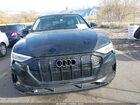 2019 Audi E-tron Premium Plus Черный vin: WA1LAAGE3KB022464