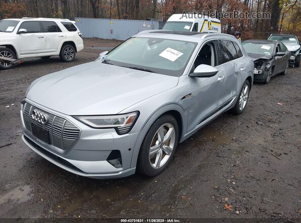 WA1LAAGE4KB023784 2019 AUDI E-TRON Silver Vista frontal