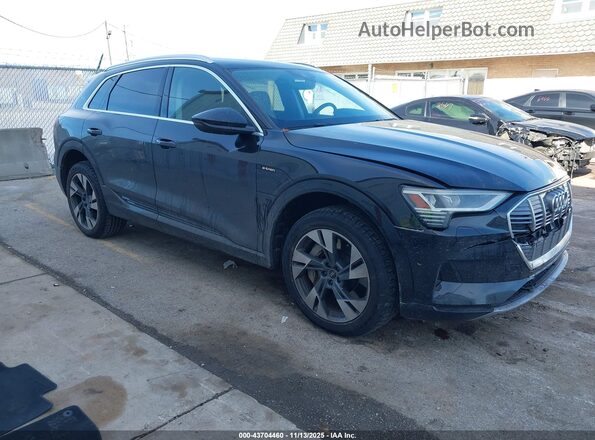 WA1LAAGE5MB022422 2021 AUDI E-TRON Black Przód prawy