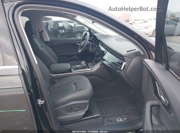 WA1LCBF78PD031045 2023 AUDI Q7 Black Widok wnętrza z przodu