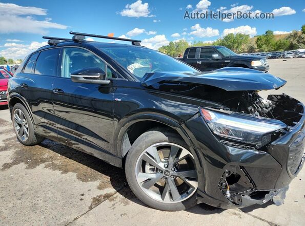 WA1LUBFZ4RP038025 2024 AUDI Q4 Черный Передняя правая четверть
