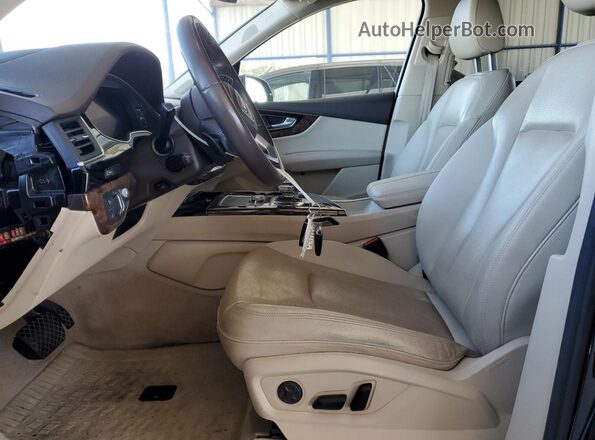 WA1VAAF75JD001789 2018 AUDI Q7 Черный Вид салона спереди