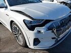 2019 Audi E-tron Premium Plus Белый vin: WA1VABGE3KB018994