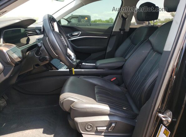 WA1VABGE3KB020566 2019 AUDI E-TRON Черный Вид салона спереди