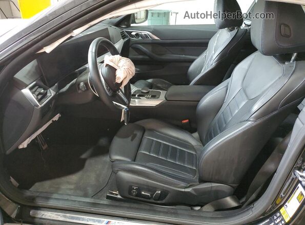 WBA13AR0XRCP77556 2024 BMW M4 Черный Вид салона спереди