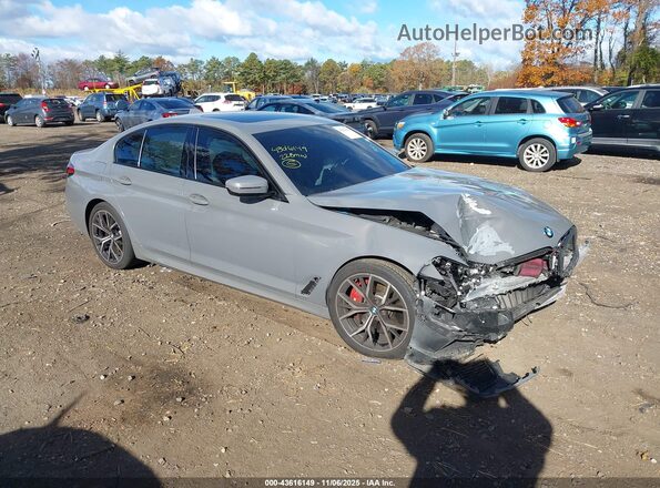 WBA13BK07NCH81240 2022 BMW M5 Серый Передняя правая четверть