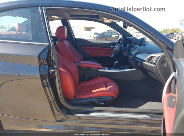 WBA1J7C52GV360057 2016 BMW M2 Черный Вид салона спереди