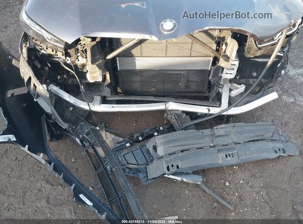 WBA53FJ07RCS70432 2024 BMW 5 SERIES Gray Widok z przodu
